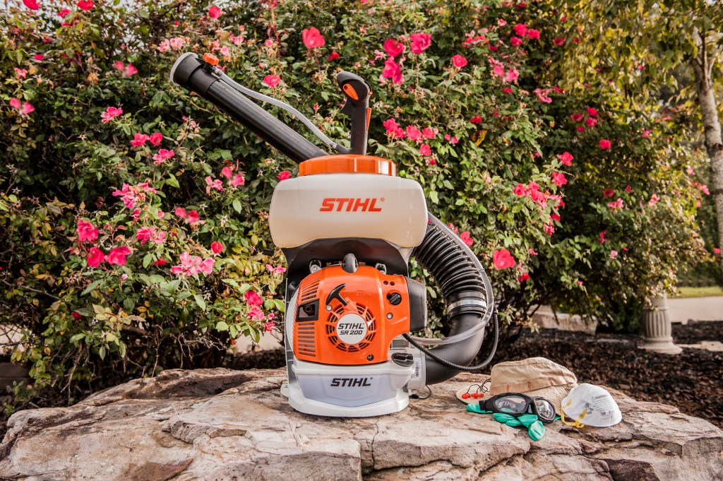 STIHL SR 200 – hero